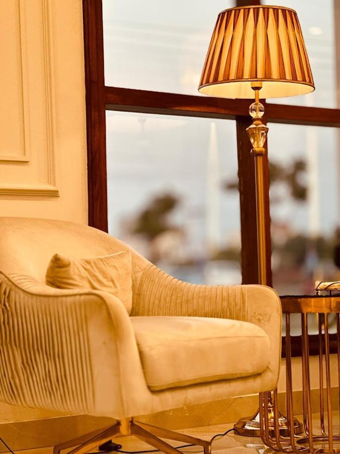 Отель Elegance Regency Khanna  Экстерьер фото